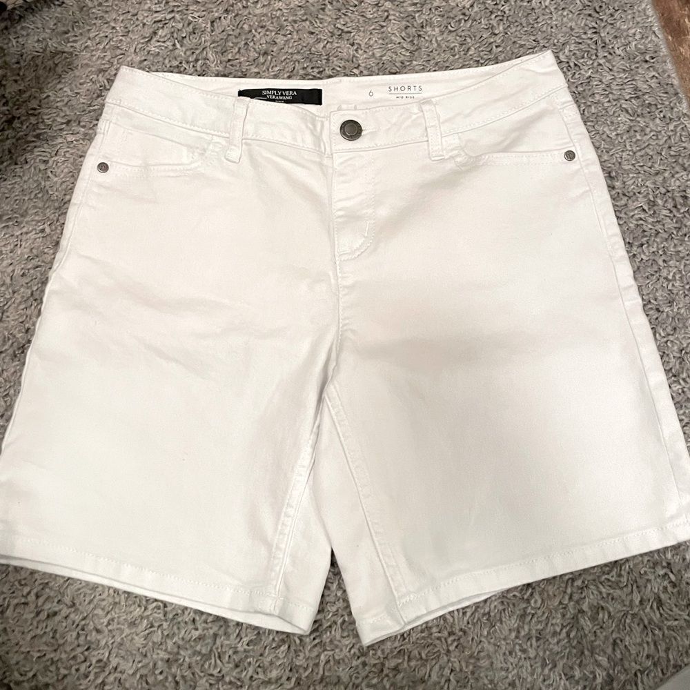 Vera Wang Bermuda Shorts